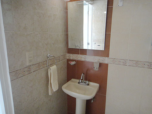 Habitaci&oacute,n Sencilla